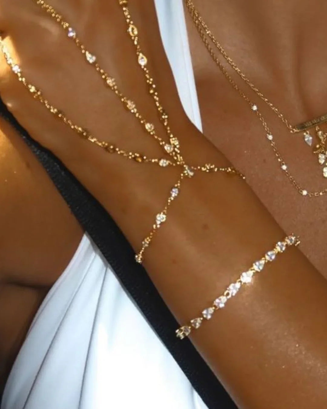 Les Chaînes de main